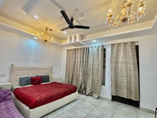 entire 9 BHK villa for marriages and parties - Gurgaon - 6