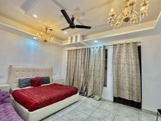 entire 9 BHK villa for marriages and parties - Gurgaon - 4