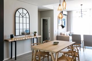 Axis Luxury Two Bed Apartment- Mountain and Ocean View -Century City - Città del Capo - 6