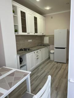 2х ком кв на 2 этаже в центре - Aktau - 4