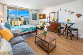 Renovated Condo Near Waikiki Beach - Honolulu - 5