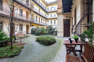 Central - Comfy - Large - Budapest - 4