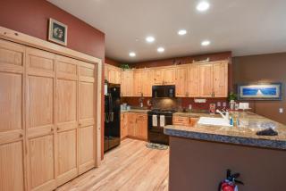Crystal Charm Amazing 3 BDR Condo Close to Beaches Casinos & Skiing - Crystal Bay - 8
