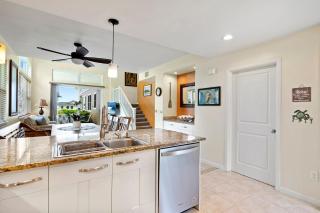 Hawaiian Getaway with Pool and Hot Tub - Kailua-Kona - 2