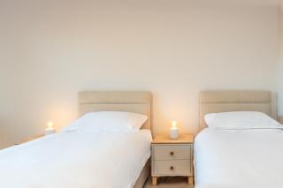 Koula Rooms - Dun Laoghaire - 5