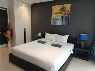 Emerald Terrace Condo 3-The Award Studio Garden Gem by PSR - Patong Beach - 0