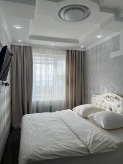 2х ком кв на 3 этаже вид со всех окон на море - 4