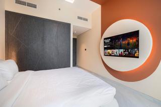 Cozy 2 Bedroom with a Private Pool - 4