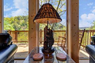 IncomBEARable Luxury, free tickets, no catch! - Pigeon Forge - 5