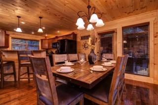 Lazy Bear Lodge, free tickets, no catch! - Pigeon Forge - 4