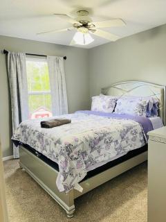 Your Beautiful 4 Bedrooms Home Away From Home! - 5