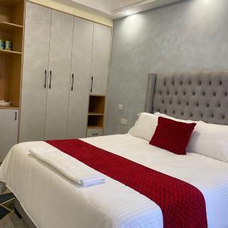 beautiful one bedroom apartment with swimming pool fully equipped gym ample parking space and relaxing rooftop with breathtaking views which whispers comfort and luxury - Nairobi - 7