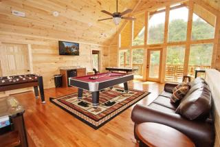 Pemberley Manor, free tickets, no catch! - Pigeon Forge - 1