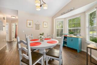 Cozy Cottage-3 mi to UofA-4 mi to DT - Fayetteville - 5