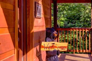 Grin Inn Bear It, free tickets, no catch! - Sevierville - 8