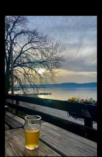 Appartement tout confort pieds dans l'eau avec vue imprenable , pause nature - Anthy - 3