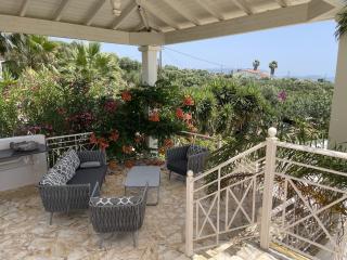 Luxurious Villa in Peloponnese with Swimming Pool - Kamária - 4