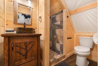 Mustang Manor Teepee, Free tickets, No catch! - Sevierville - 5