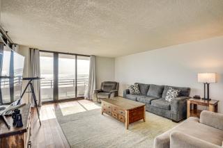 Balcony with Ocean Views Daytona Beach Gem with Perks - Daytona Beach - 6