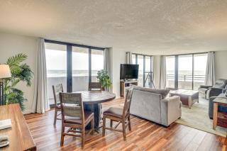 Balcony with Ocean Views Daytona Beach Gem with Perks - Daytona Beach - 5