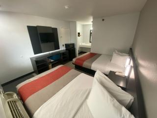Motel 6-Windsor Locks, CT - Hartford - Windsor Locks - 1