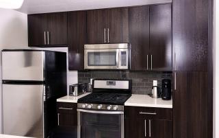 Contemporary West Hollywood 2BR 2BA Condo with Panoramic Views - Los Angeles - 9