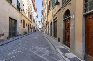 The Court of Santo Spirito - Firenze - 8