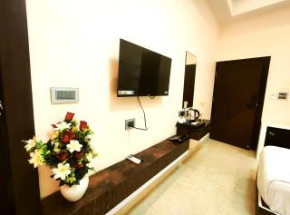 Shri Shyam Luxury Hotel in Har Ki Paudi - Haridwār - 5