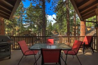 Family Fun Getaway - 3 Story Condo - Zephyr Cove - 8
