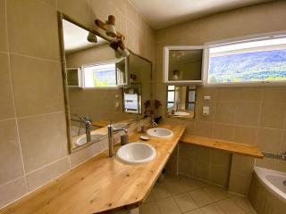 Bellevue T1 cozy avec piscine et panorama alpin - proche du lac - 9