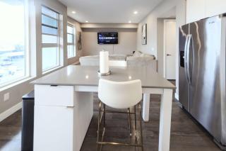 Sleek New West Hollywood Condo 2 Bed 2 Bath with Scenic City Views - Los Angeles - 6