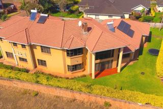 Mount Pleasant - Luxurious 4-Bed Villa - Kingsmead - 6