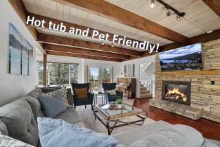 Hall Court Manor - Hot tub Pet Friendly Pool Table - Stateline - 0