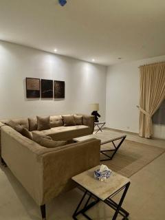 1 BHK Modern Minimalist Apartment! - Lahore - 6