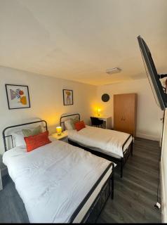 3 bedroom Apartment - 10min walk Stratford station - Sleep 6 - Londra - 1