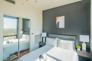 Elegant Studio - Modern HighRise DT, Pool, Gym, Parking - Phoenix - 5