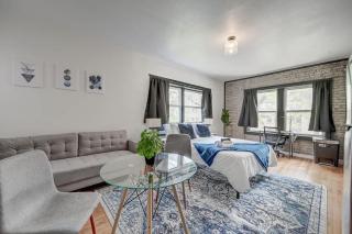 Elegant Studio McKinley Beach - Brady St Lowr East - Milwaukee - 0