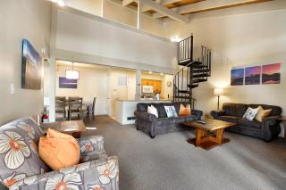 Lakeland Sandy Beach Retreat - Private Escape - South Lake Tahoe - 5