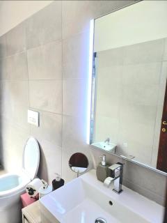 Stylish home with patio 4 min walk to the beach - Solanas - 1