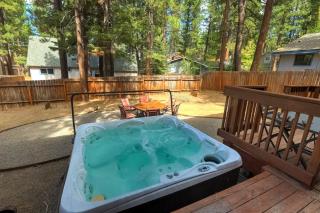Montgomery Estates Bliss - Hot tub pets family fun - South Lake Tahoe - 8