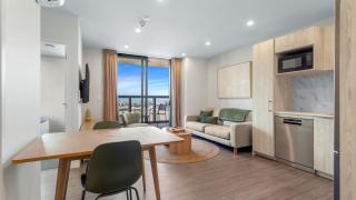 Modern City Apartment - Auckland - 9