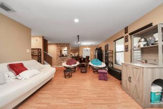 King Bed Private Bathroom.Fast Wi-fi.Projector - Katy - 0