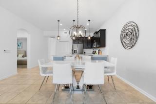 Paradise Home 20 Mins to Disney with Pool and Waterpark on Property - 4