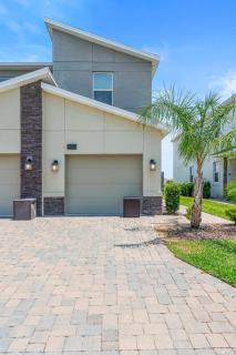 Paradise Home 20 Mins to Disney with Pool and Waterpark on Property - 7