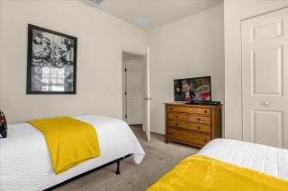 Luxury 4 BDR House near Disney 11105 - 1