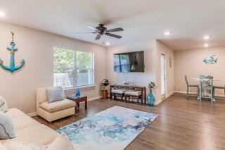 Pelican Grove - Long Beach - 3