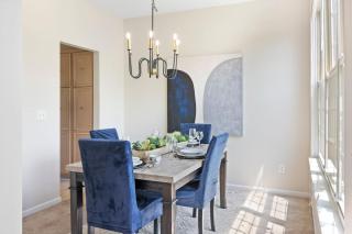 Quiet Suburban Home with Art Deco Flair - Ann Arbor - 9
