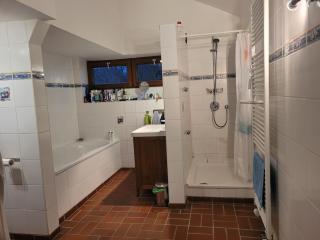 Gemütliches Zimmer in großem Architektenhaus - Niederdorla - 9