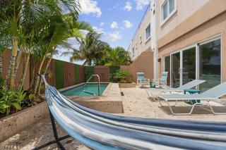 Beach View - Blue Ocean View townhome - LV18th - Palm-Eagle Beach - 9