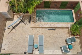 Beach View - Blue Ocean View townhome - LV18th - Palm-Eagle Beach - 7